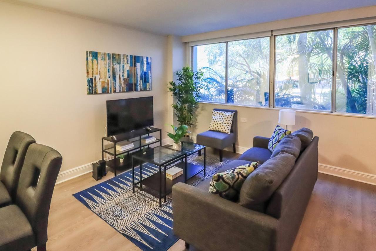 Frontdesk The Wayland Apts Downtown St Pete Lägenhet St. Petersburg Rum bild